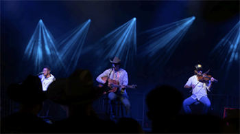 World-class performance by Country Music Star Randall King